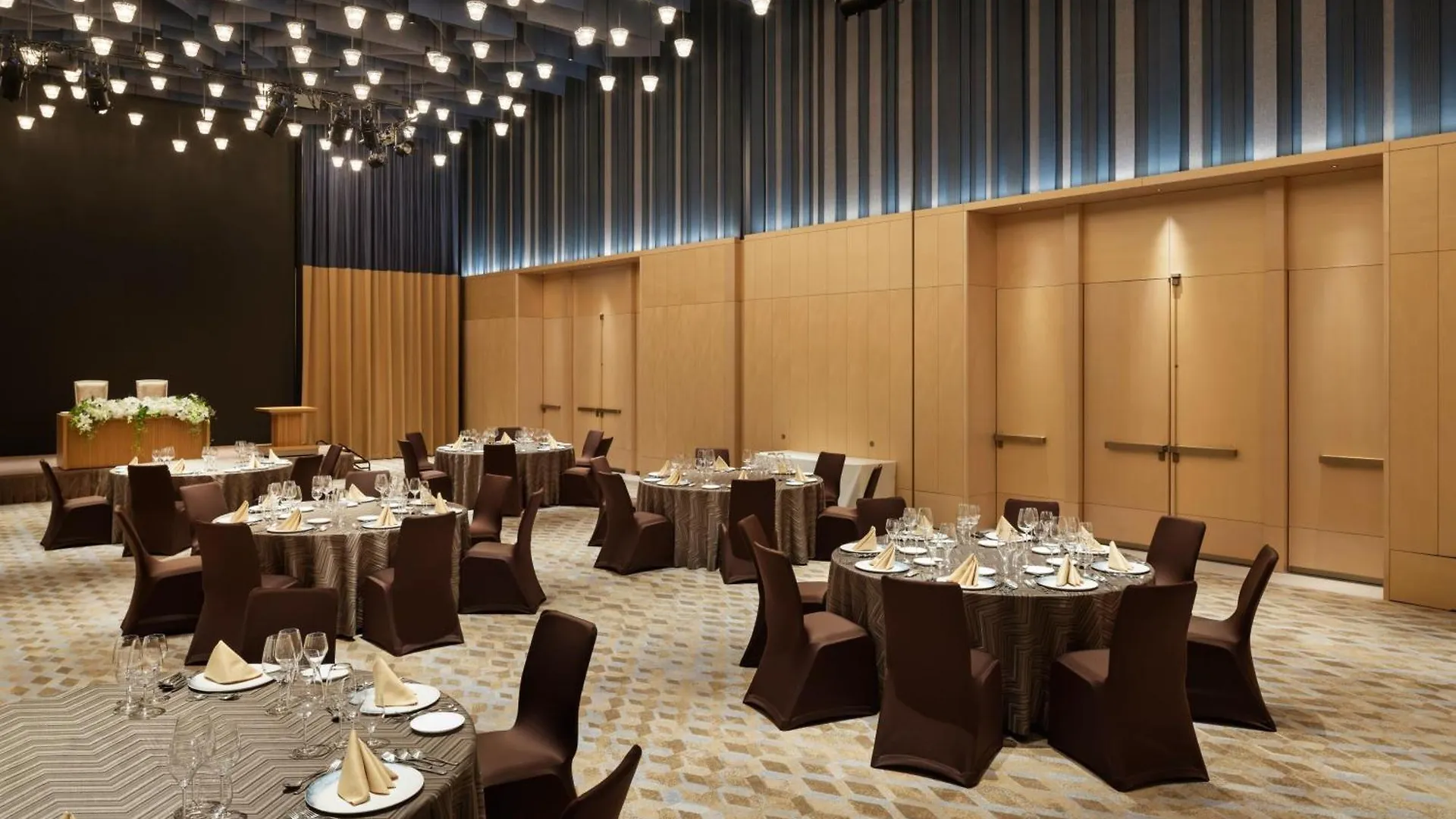 Отель The Ritz-Carlton Fukuoka 5*, Фукуока Япония